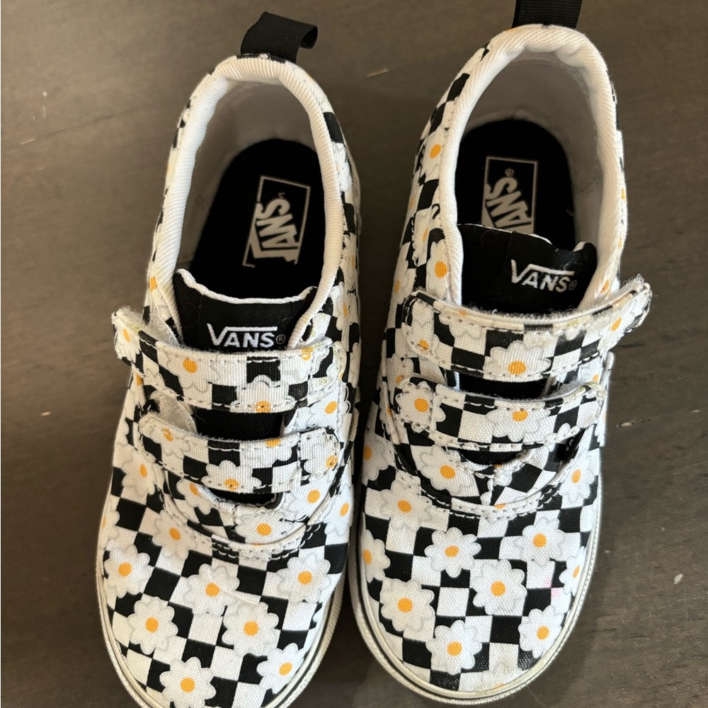 Vans Kids size 10 Checkered Floral Sneakers - Black and White